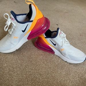 Nike sneakers size 6.5 brand new worn once or twice.